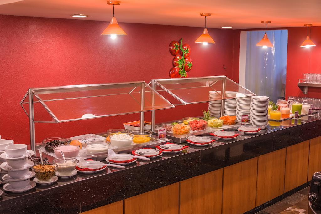 Wyndham Executivo Culiacán Kültér fotó